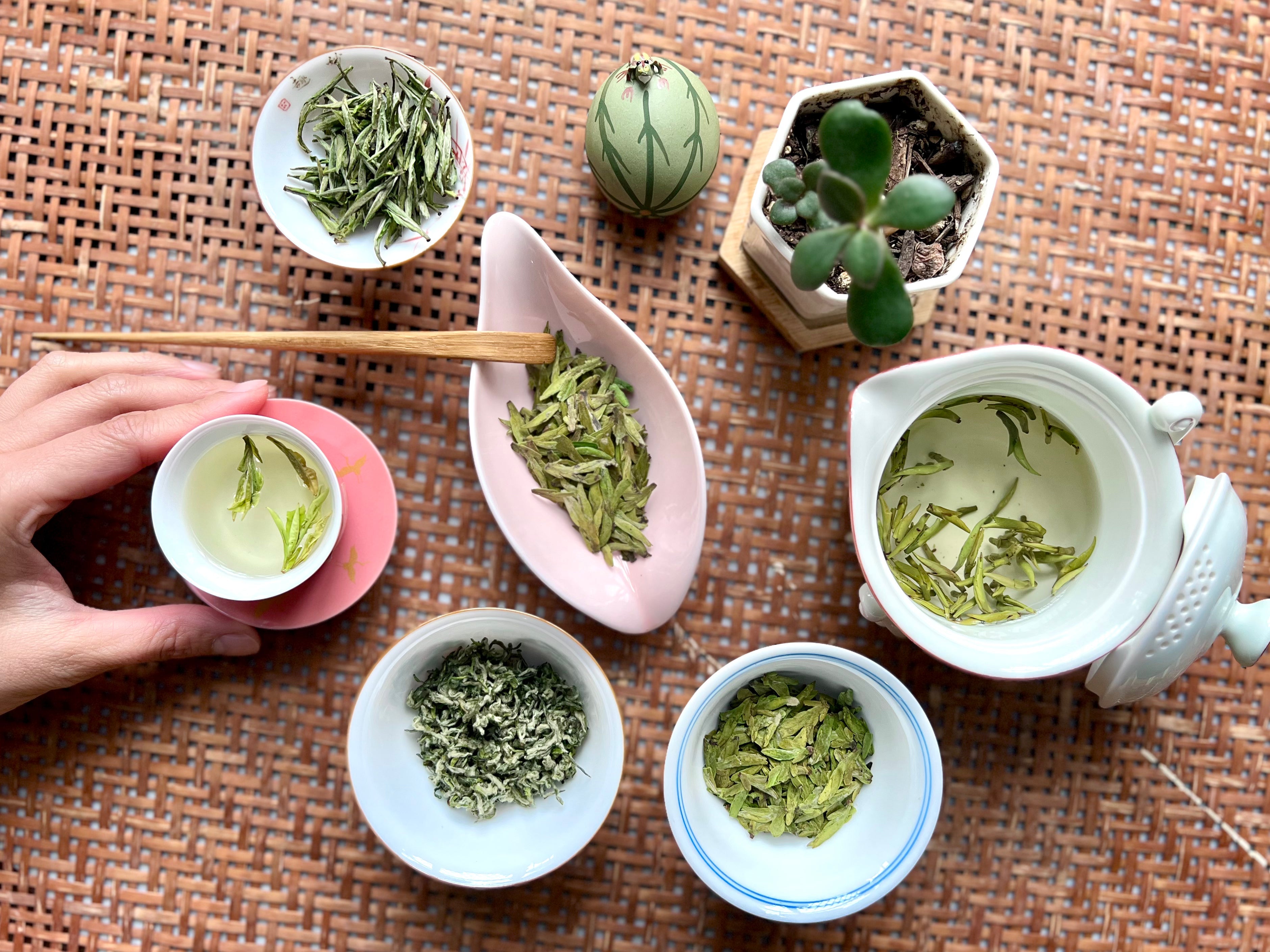 MINGQIAN (FIRST FLUSH) TEAS 明前茶