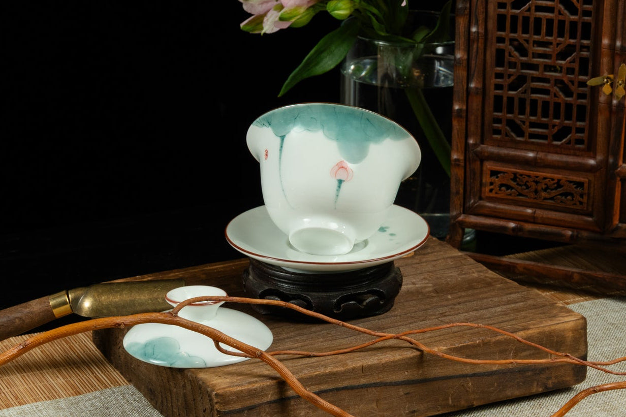 Hand Painted Lotus Gaiwan 手繪粉清荷蓋碗