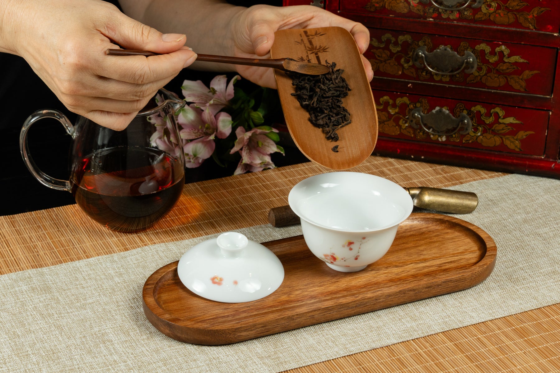 Bamboo Tea Scoop 手工竹雕茶則 - Orchid
