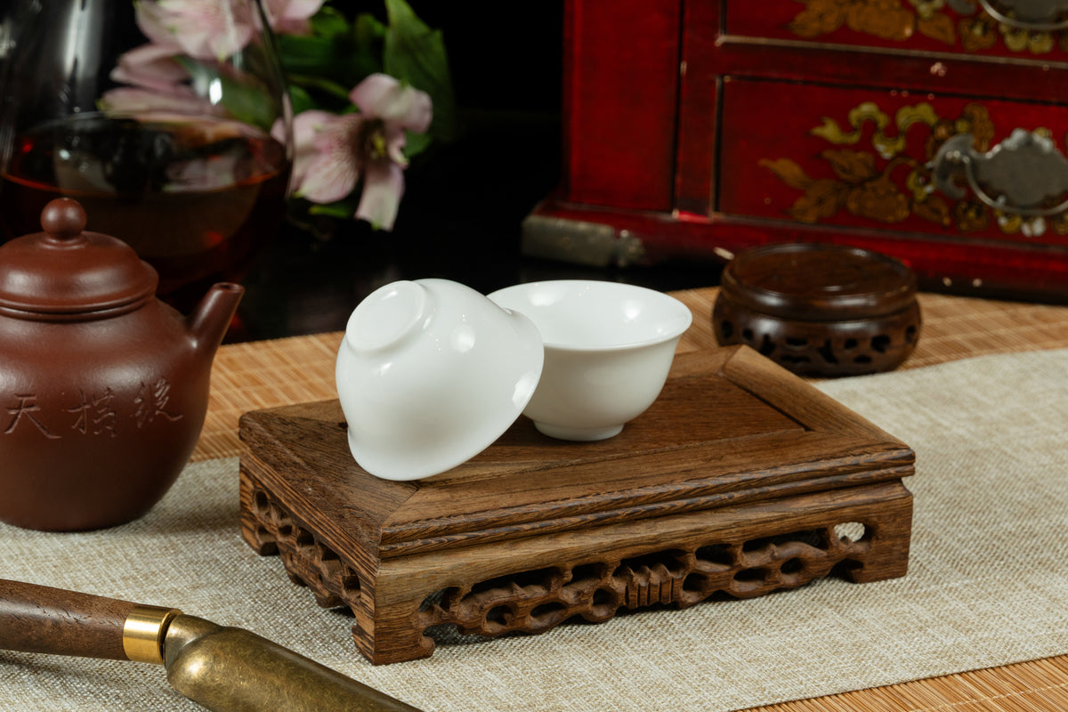 Classic White Tasting Cup 德化白瓷反口杯