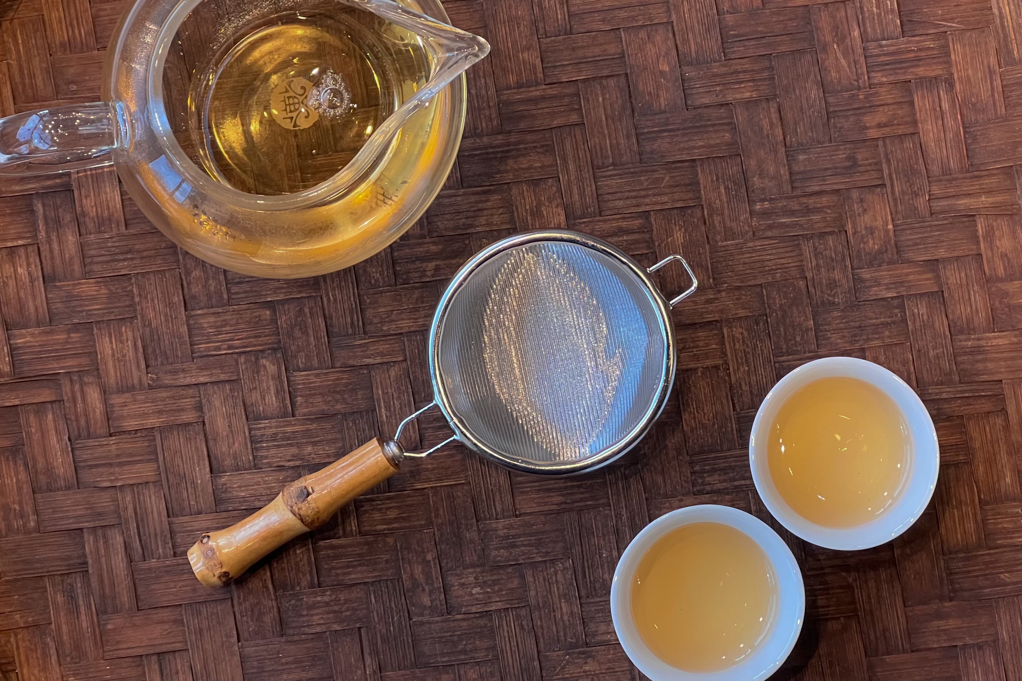 Elegant Bamboo-Handled Tea Strainer - 竹韻茶濾