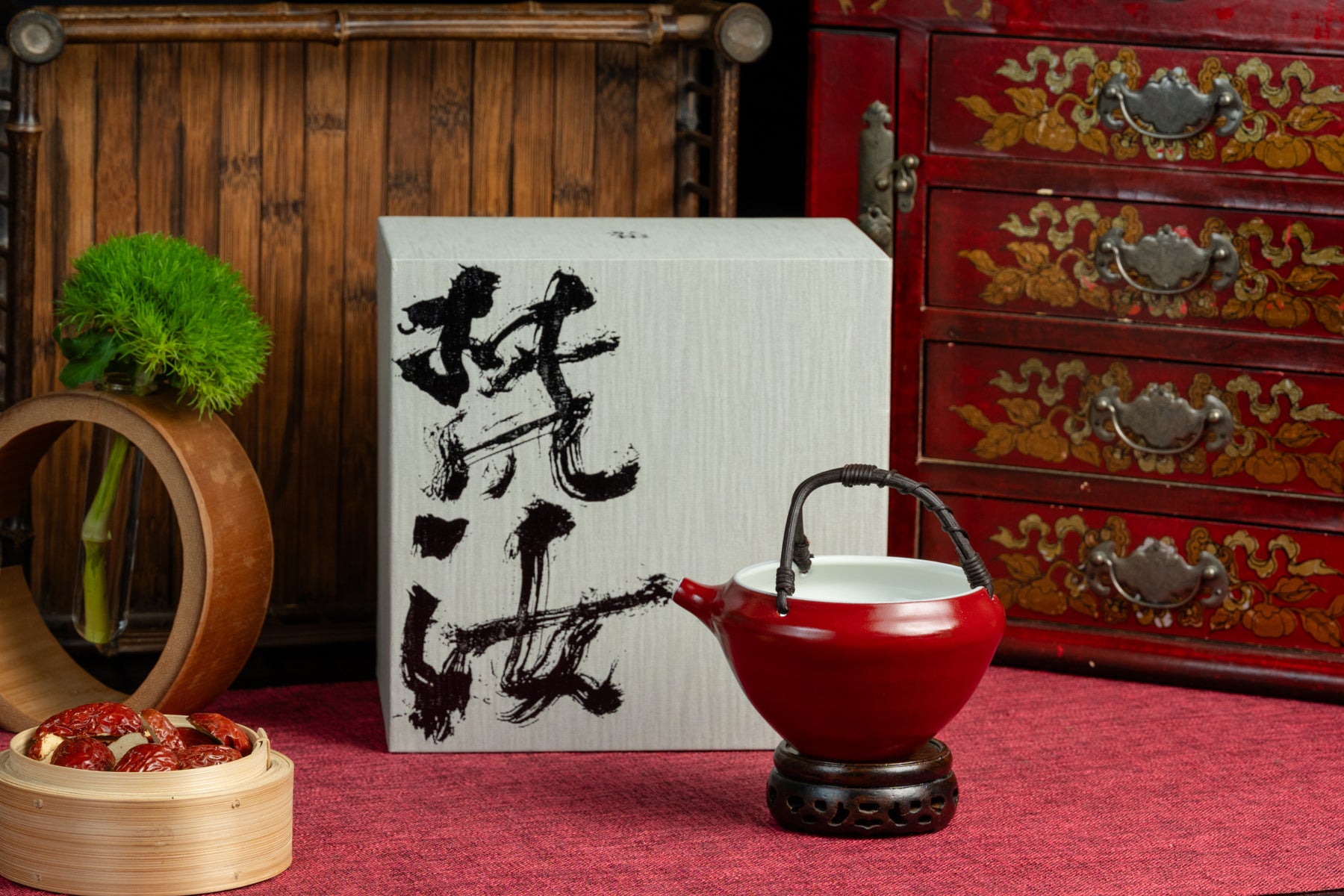 Fan Ru Lacquer Red Vine-Wrapped Teapot 梵汝大漆紅藤編提梁壺