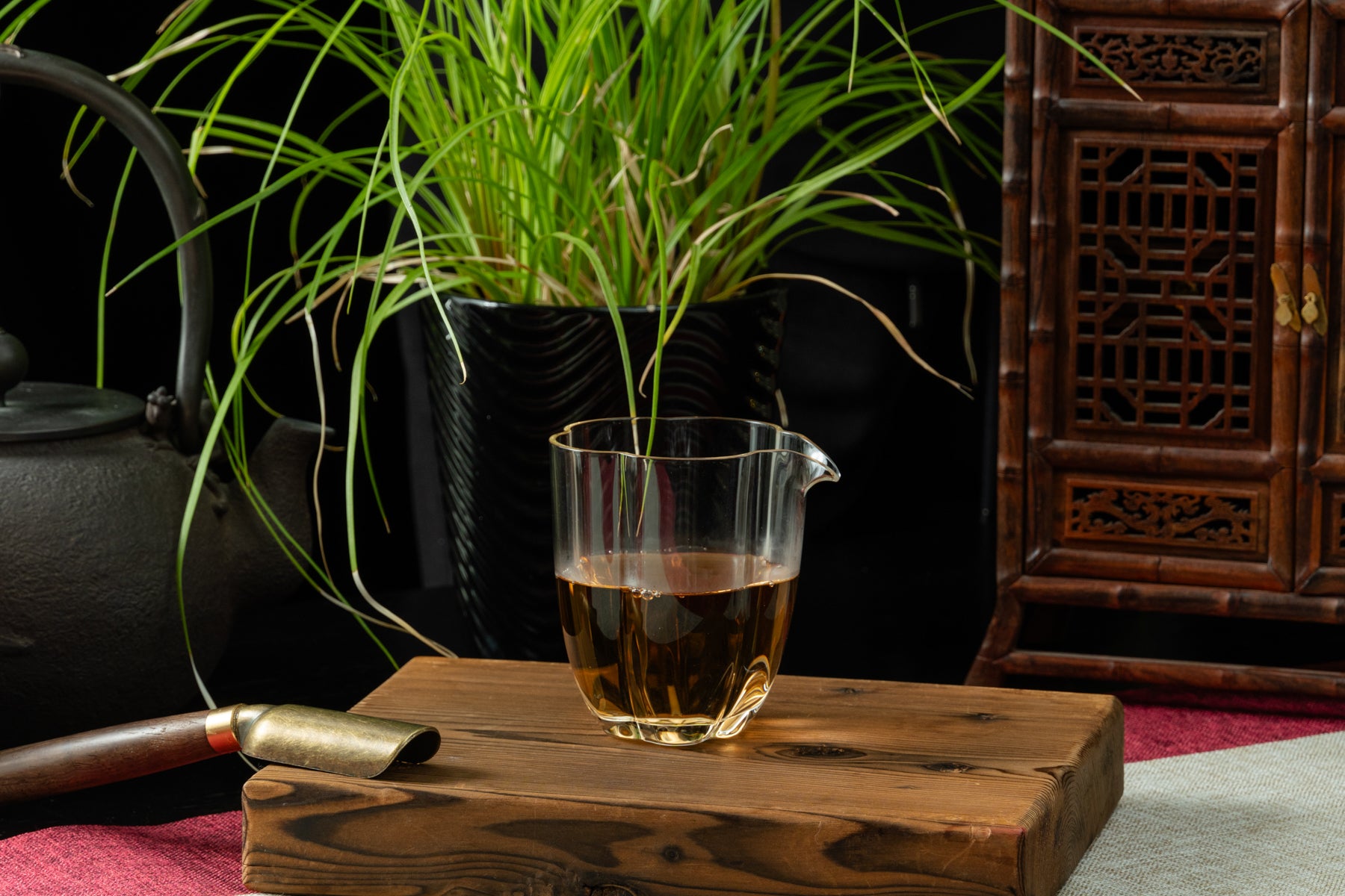 Cherry Blossom Glass Faircup 櫻花玻璃公道杯