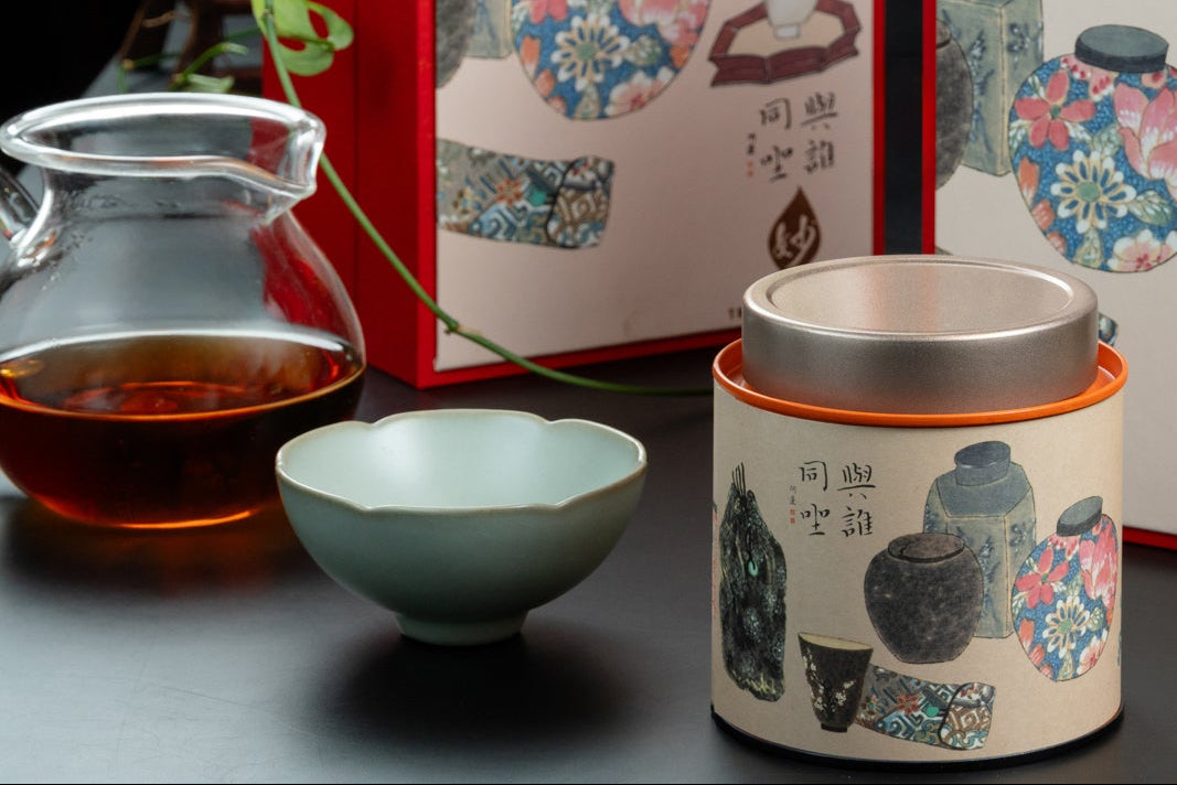 Guan Kiln Petal Cup 官窑花瓣杯