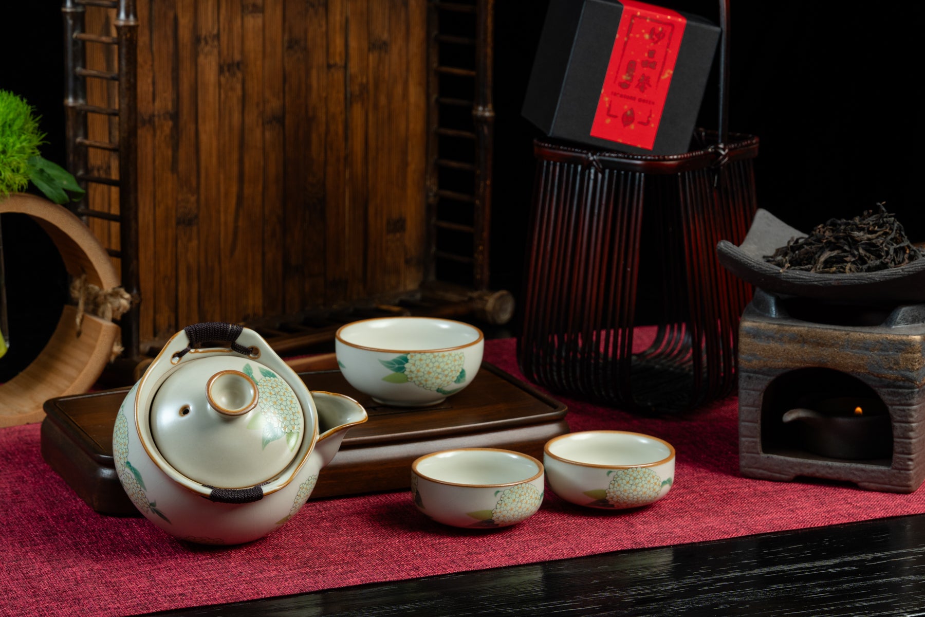 Celadon Hydrangea Bloom Travel Tea Set 繡球花 一壺三杯
