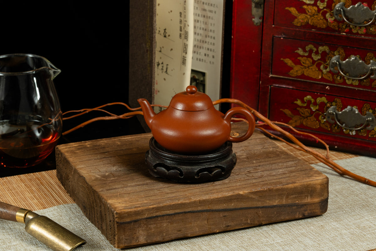 Xiao Li Xing Teapot 小梨形壺