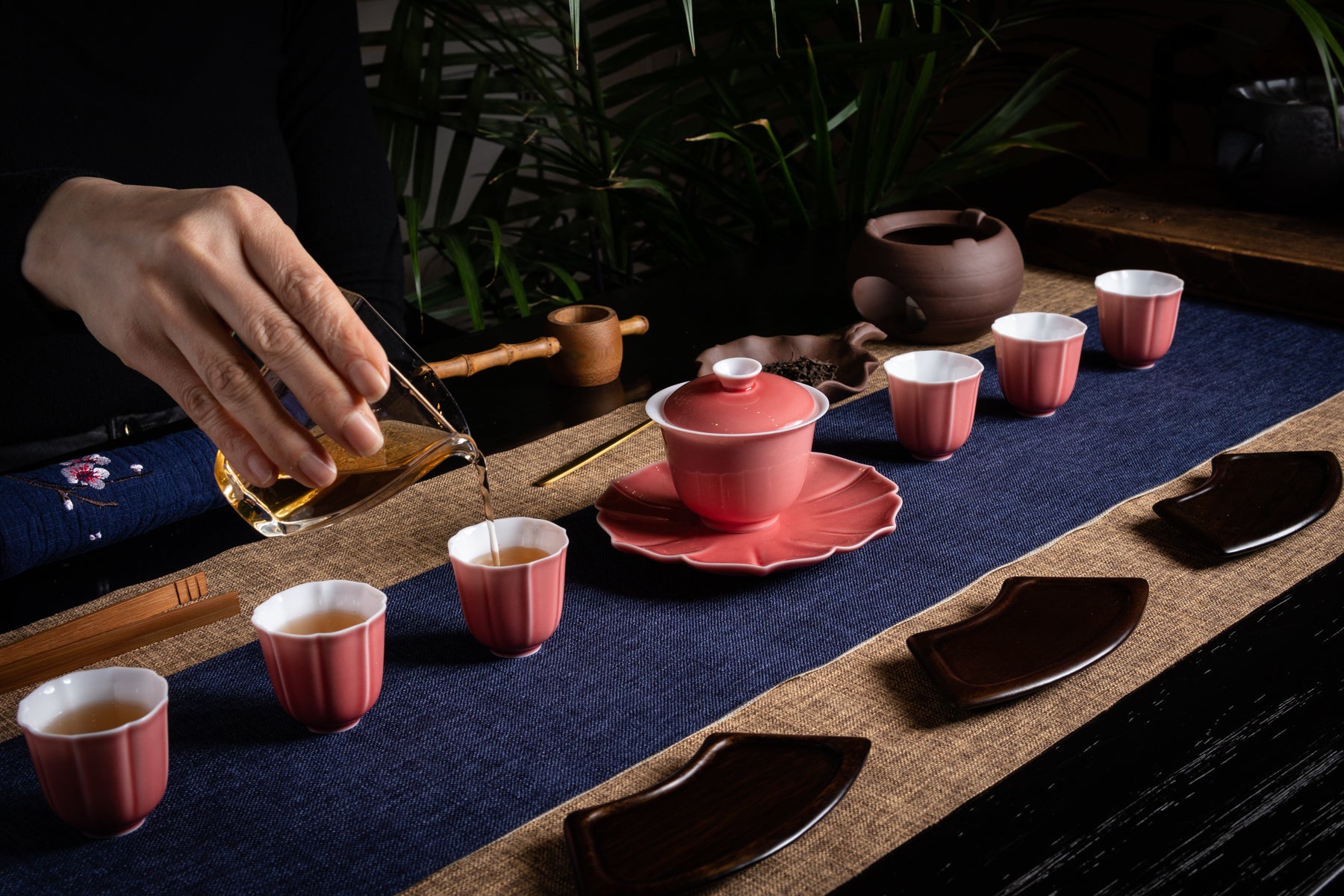 Ji Red Gaiwan 8 Piece Tea Set