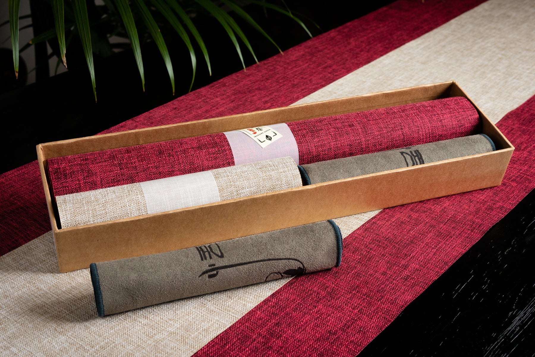 Ceremonial Tea Table Runner Set - Linen (Red)