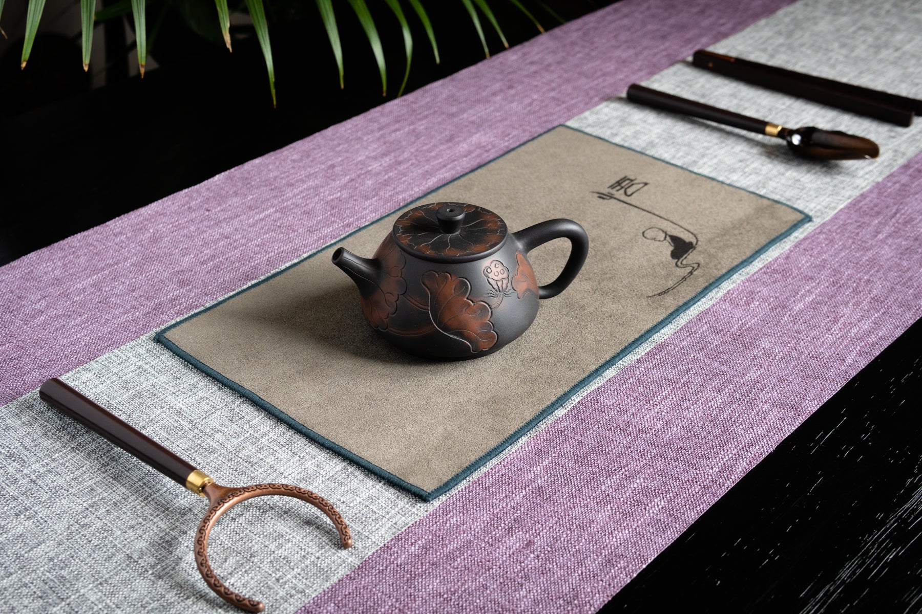 Ceremonial Tea Table Runner Set - Linen (Pastel Purple)