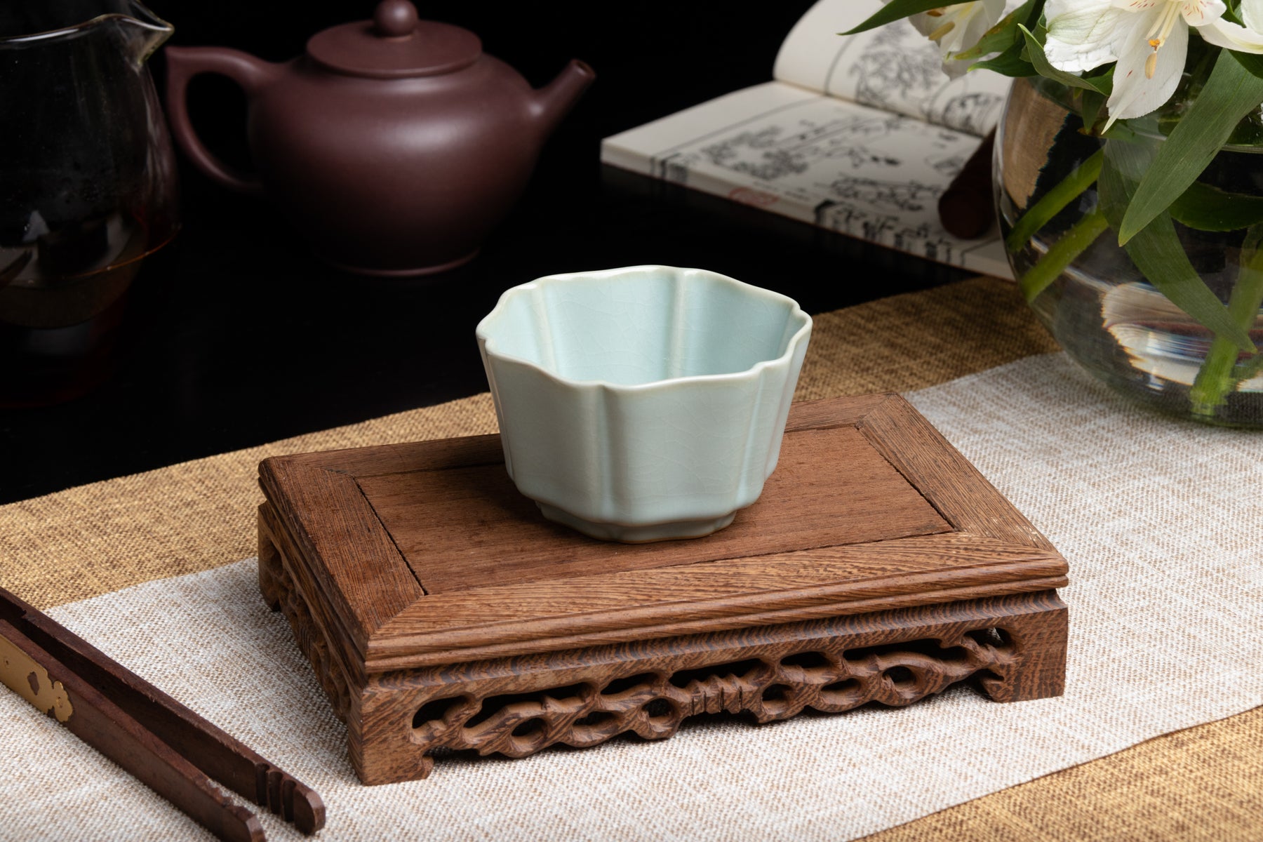 Petals Rim Guan Yao Cup 官汝花口杯