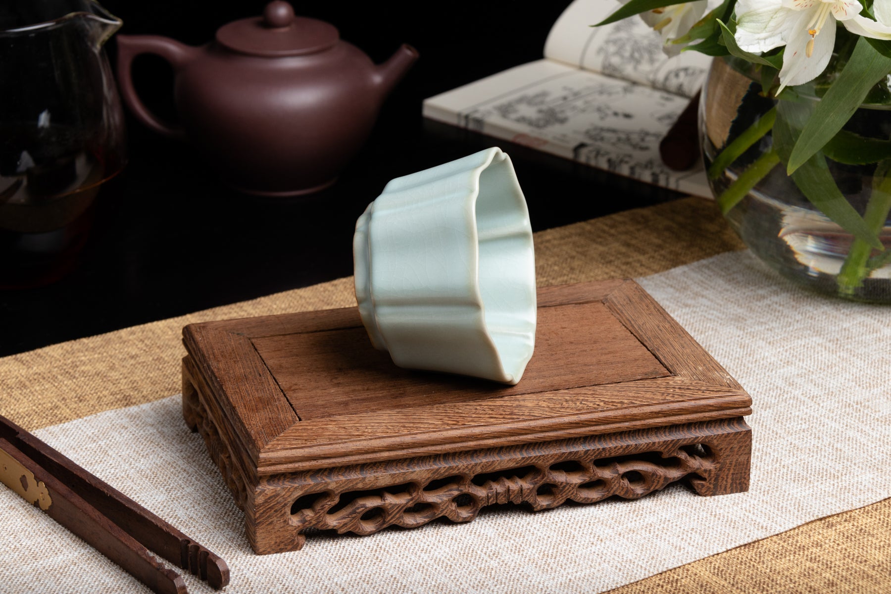 Petals Rim Guan Yao Cup 官汝花口杯