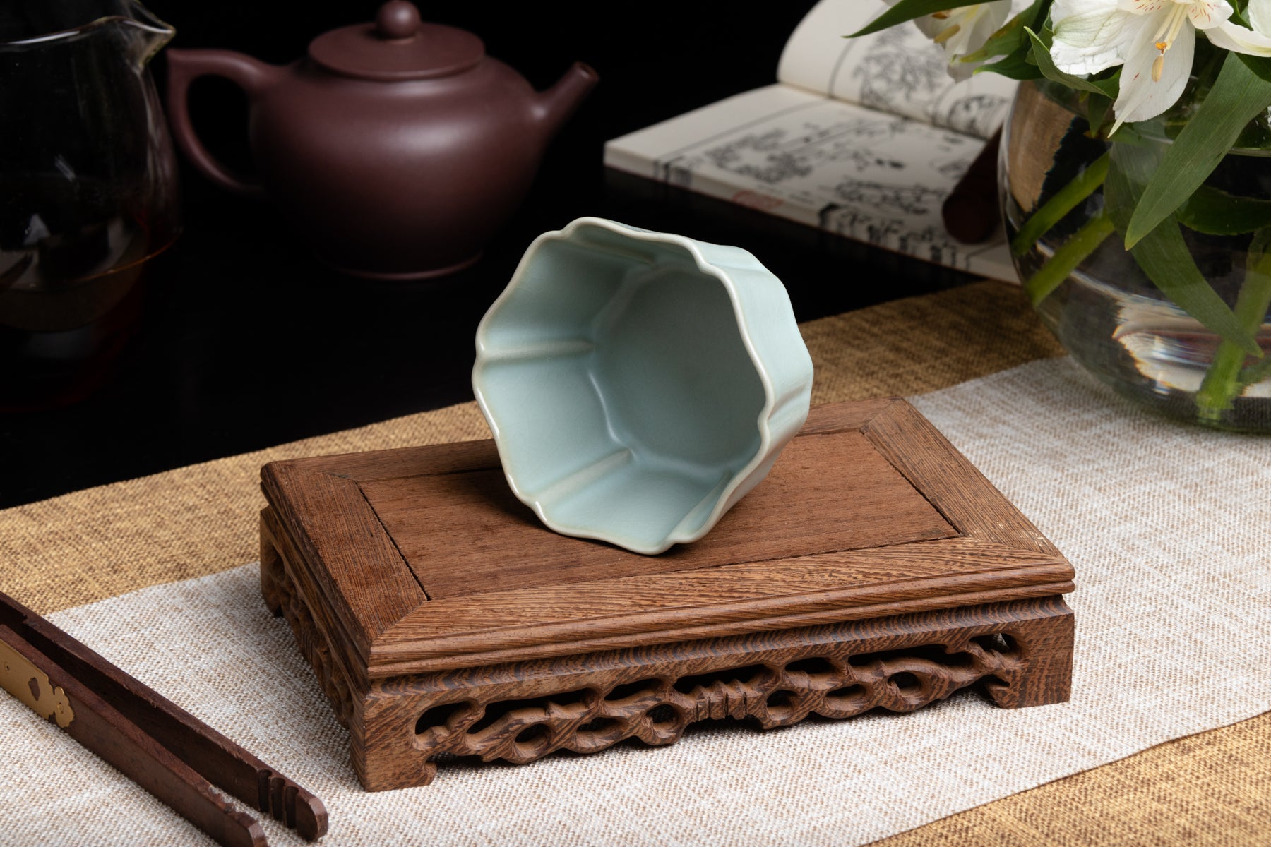 Petals Rim Guan Yao Cup 官汝花口杯