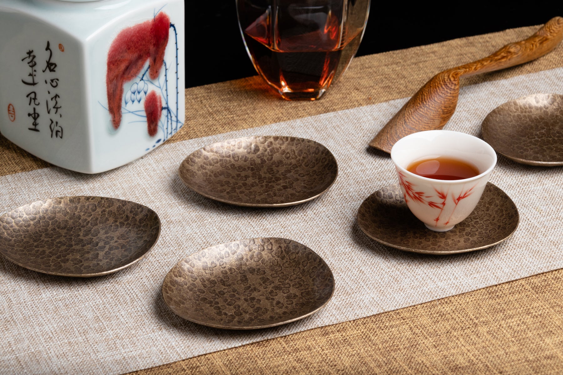 Rock Cup Coaster 頑石黄铜茶杯塘