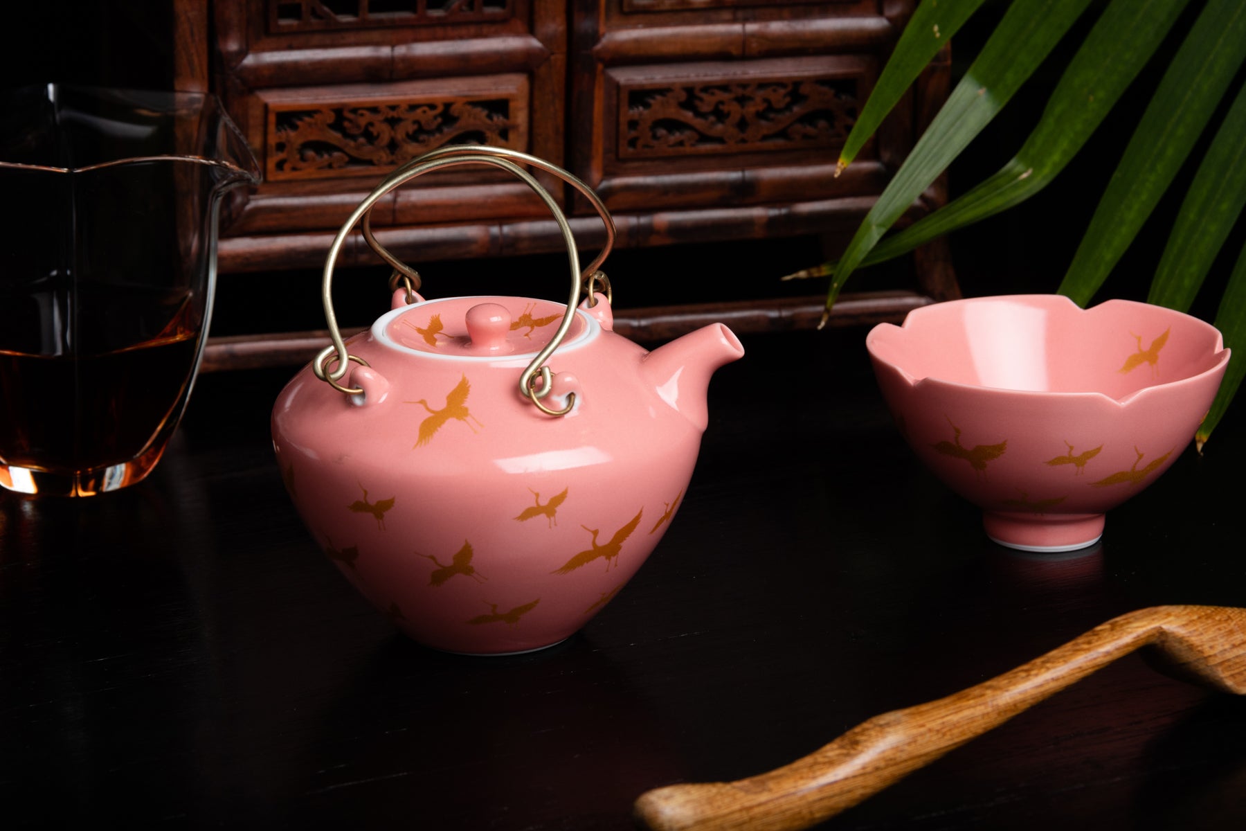 Pink Lady Glazed Teapot 桃红釉茶壶
