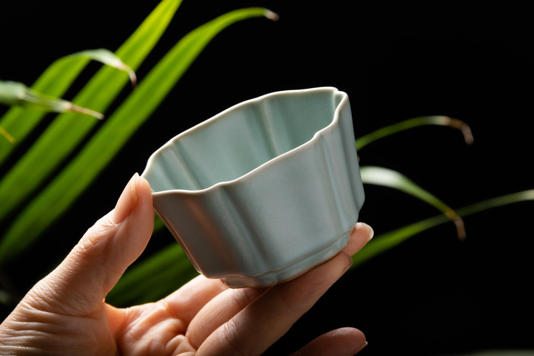 Petals Rim Guan Yao Cup 官汝花口杯