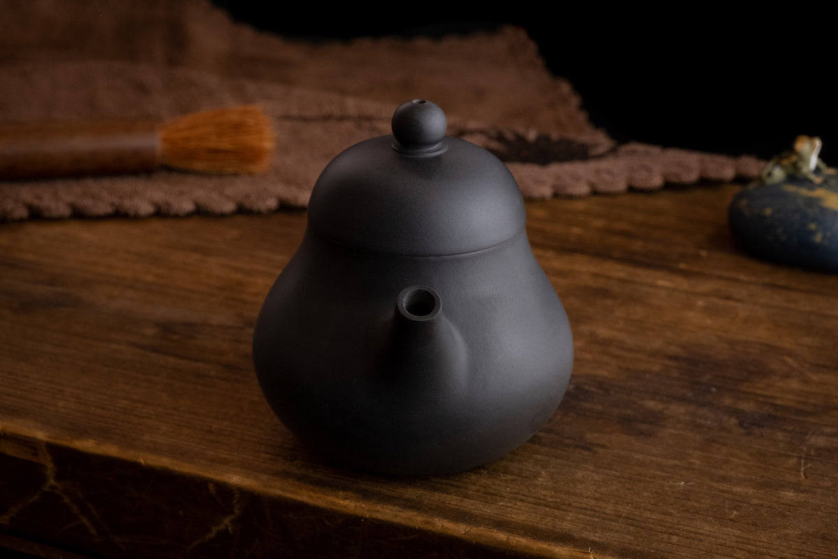 Jian Shui Yunnan Teapot Pear Black 梨壺 黑色