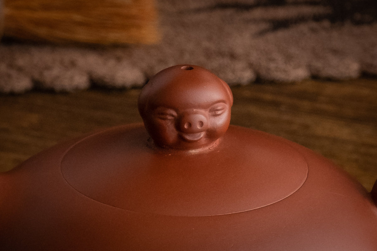 ChaoZhou ZhuNi Teapot Piglet 潮州手拉壺小豬