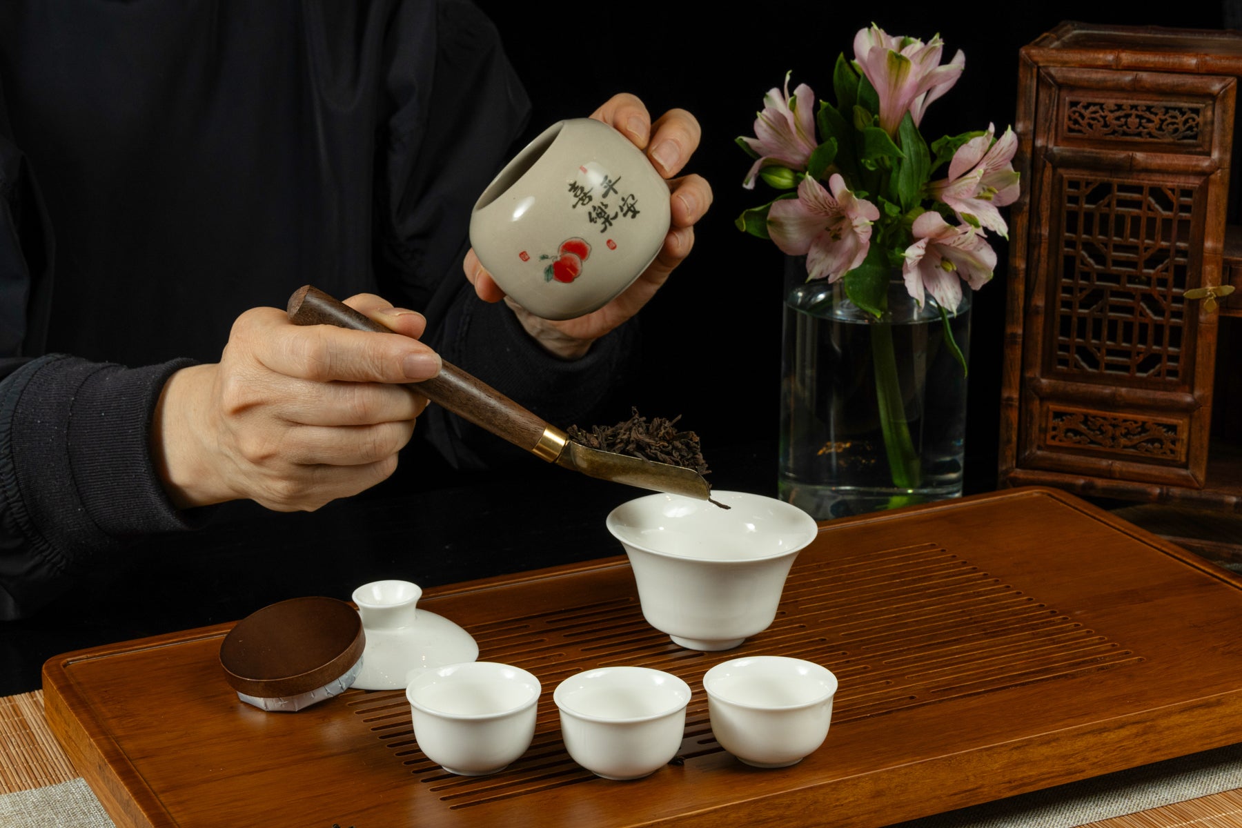 Longevity Peach Tea Caddy 平安喜樂