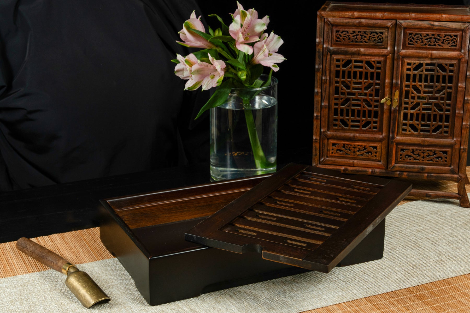 Walnut Bamboo Tea Tray 胡桃色楠竹儲水茶盤