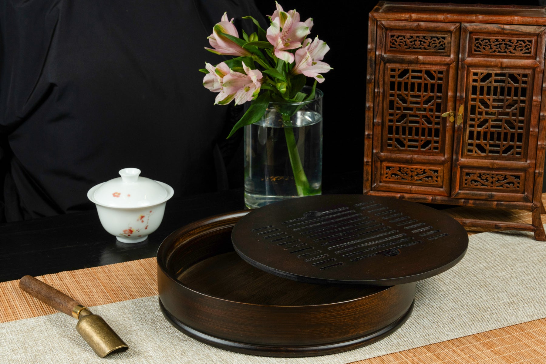 Harmony Round Bamboo Tea Tray 花好月圓竹製茶盤 (S)