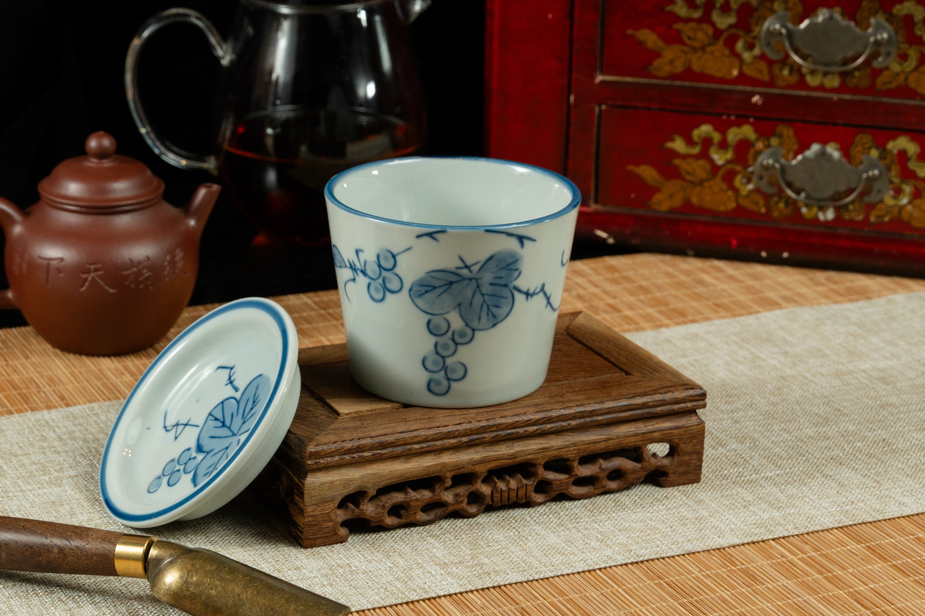 Grape Tea Cup with Lid 葡萄主人杯