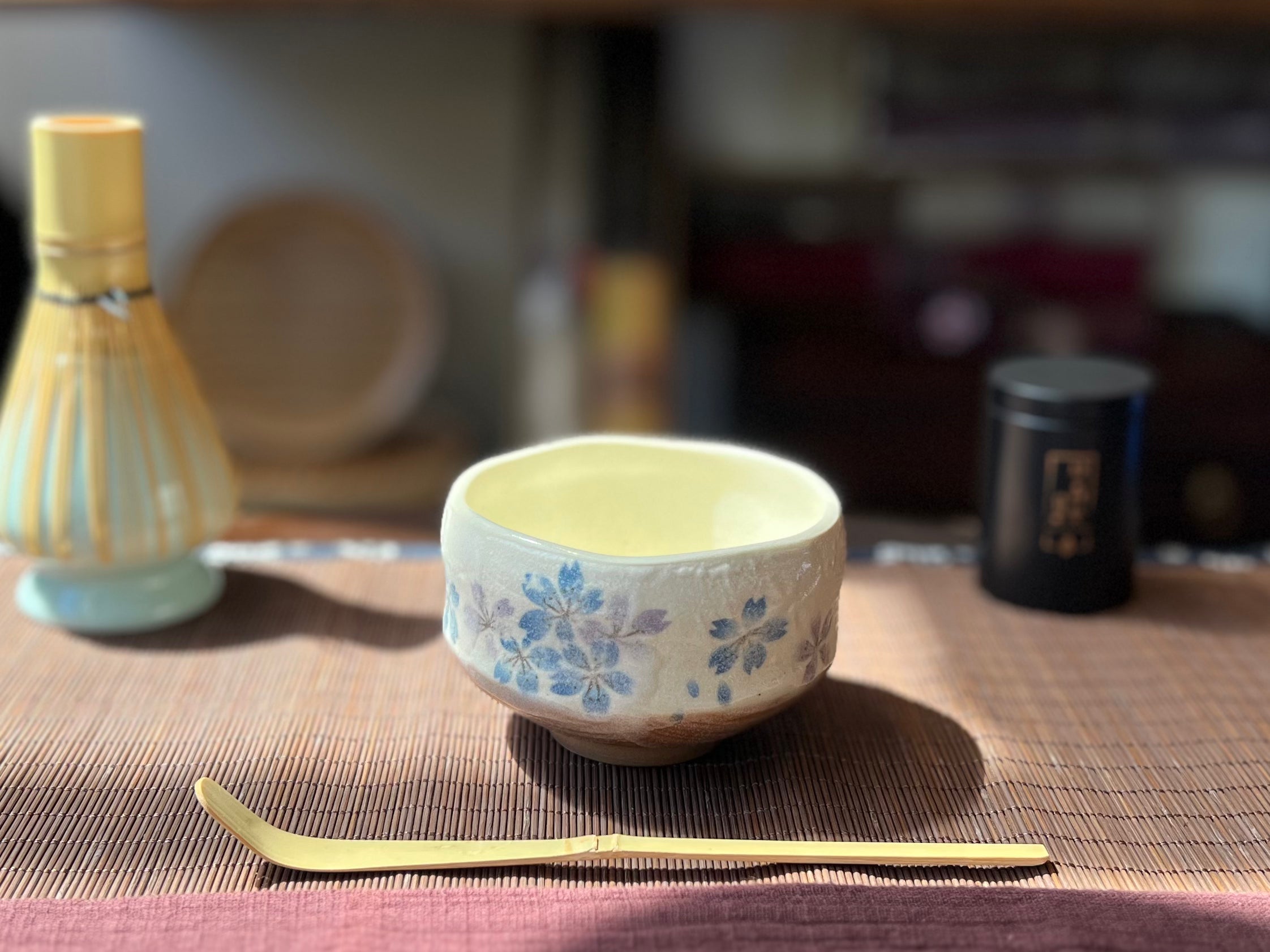 Mino Ware Chawan — Blue Heian Sakura 茶碗 蓝色平安櫻