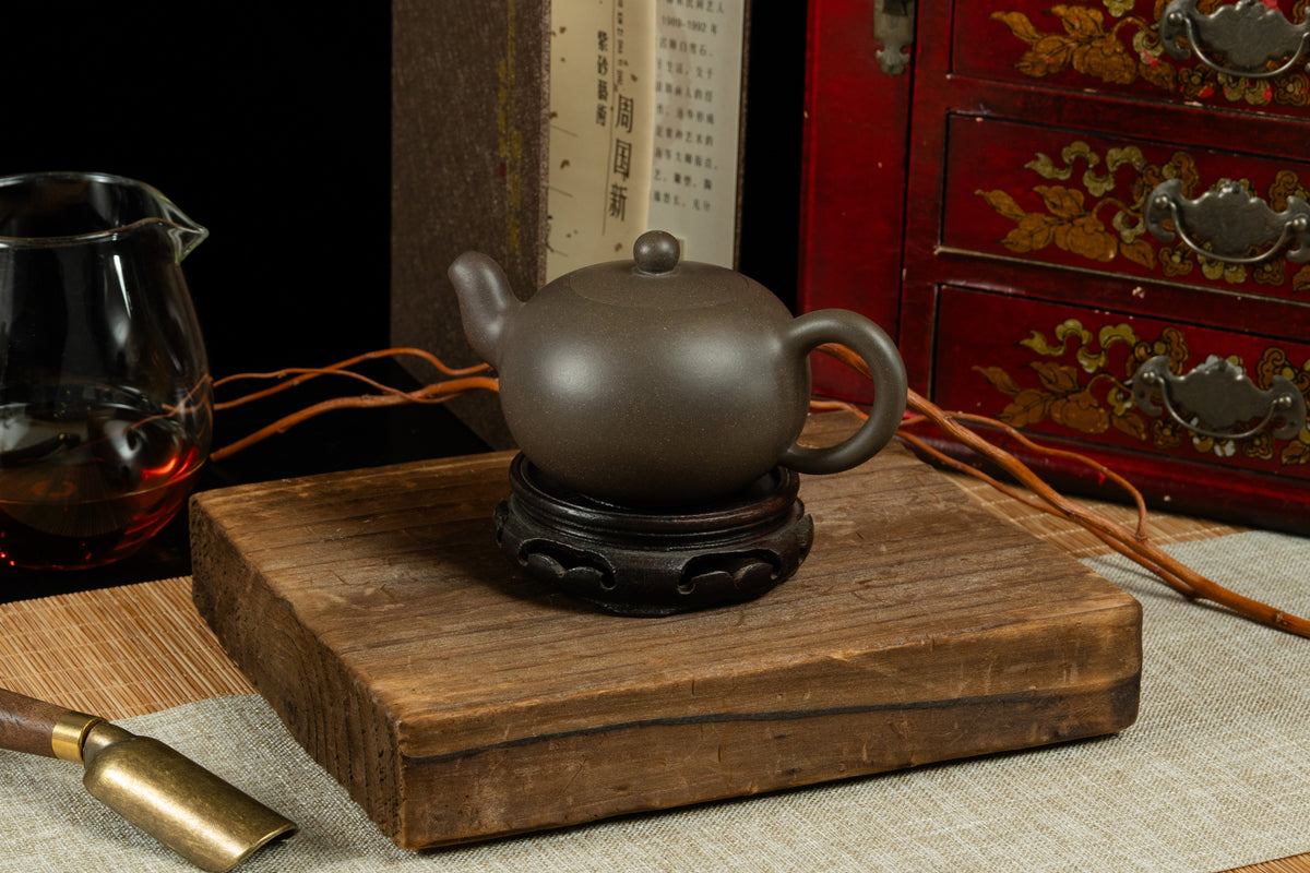 Dong Fang Ming Zhu Teapot 東方明珠
