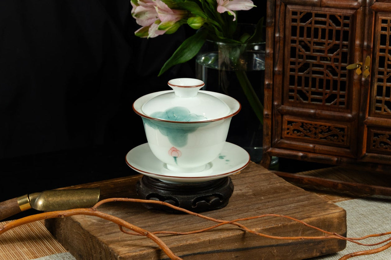 Hand Painted Lotus Gaiwan 手繪粉清荷蓋碗