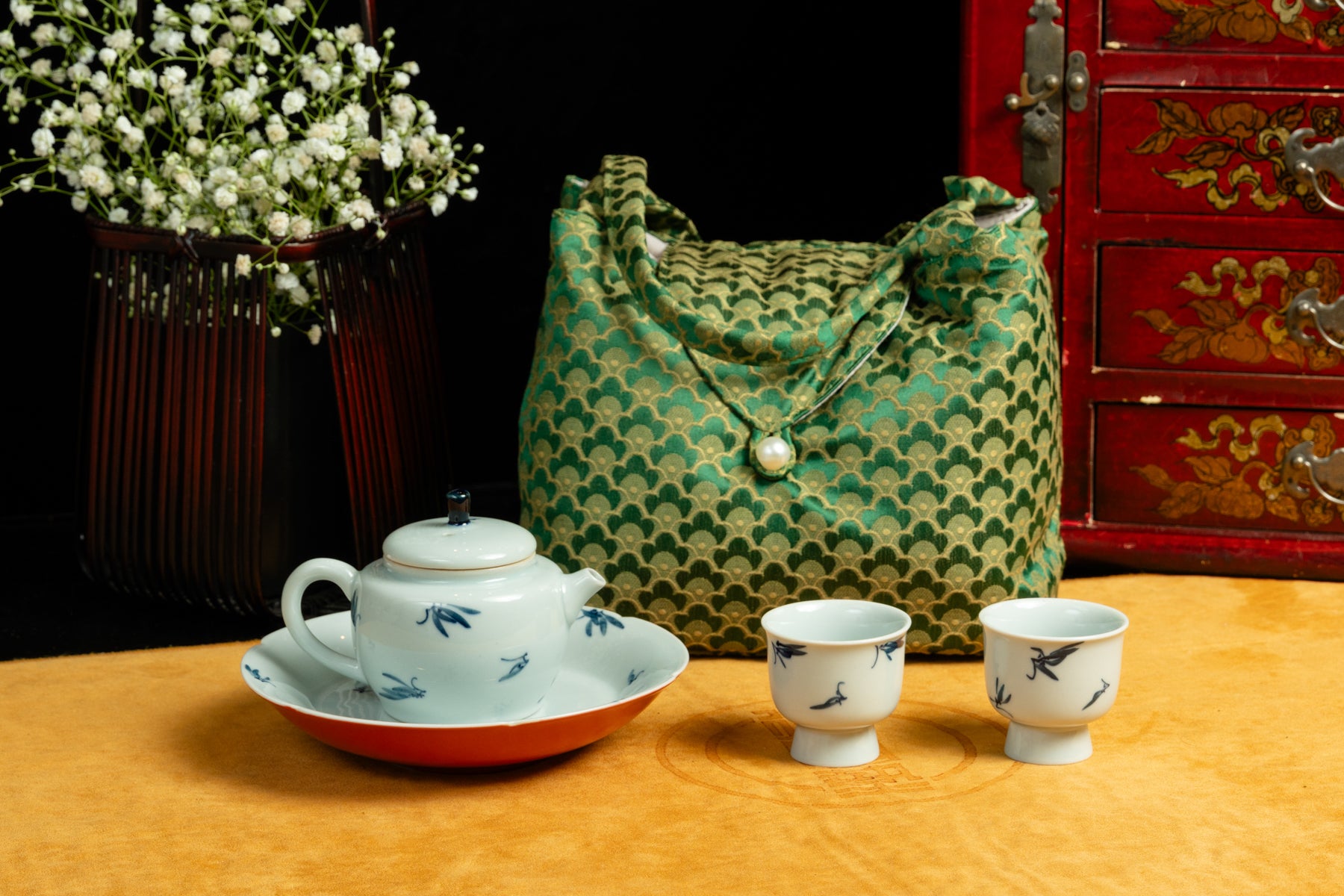 Little Orchid Portable Tea Set with Carrying Bag 小蘭花憶然壺一壺二杯