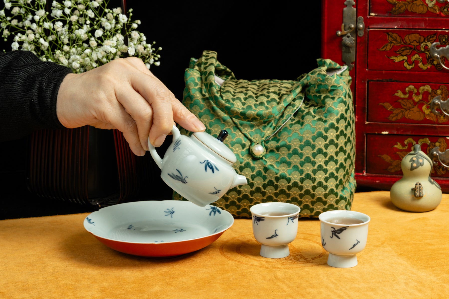 Little Orchid Portable Tea Set with Carrying Bag 小蘭花憶然壺一壺二杯