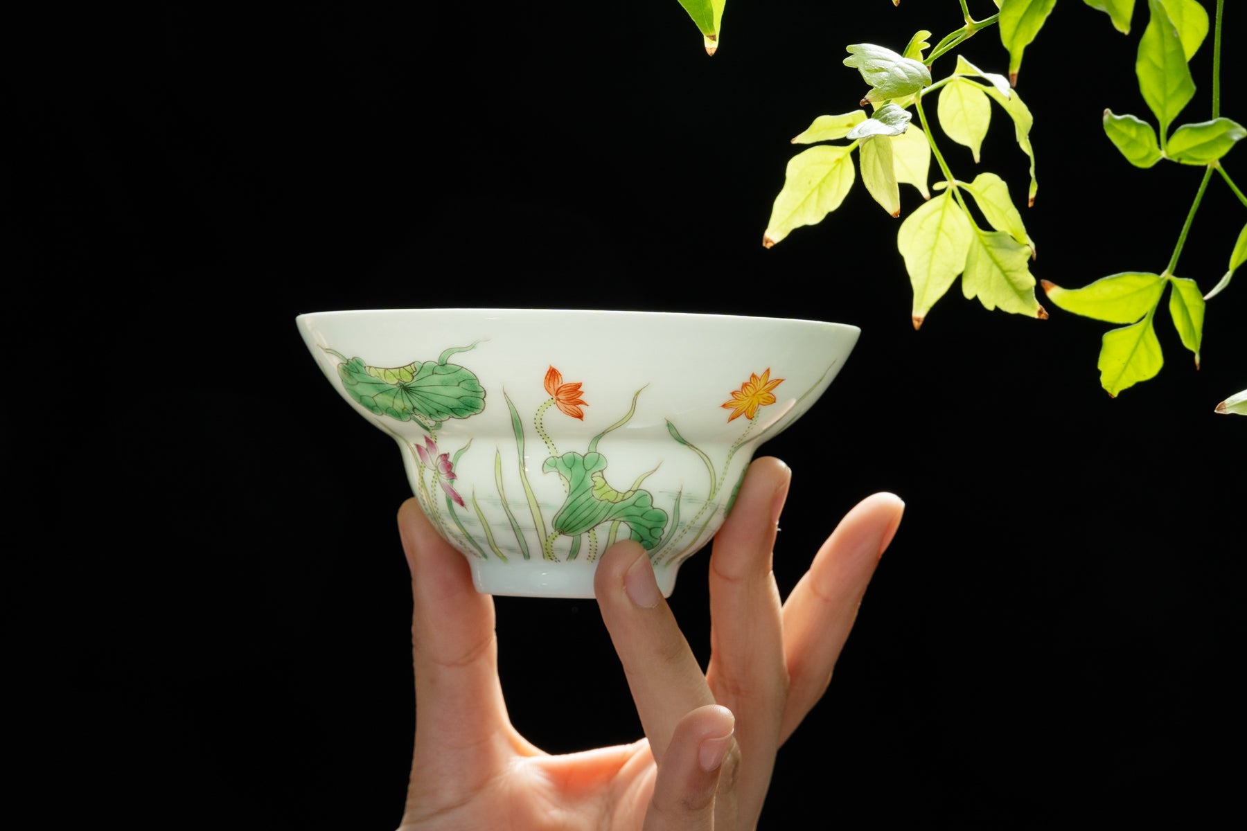 Jingdezhen Lotus Dance Gaiwan 景德鎮 蓋碗