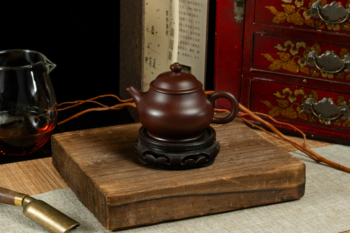 Yu Le Teapot 魚樂壺