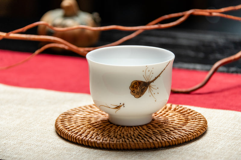 Lotus He Shun Porcelain Teacup
