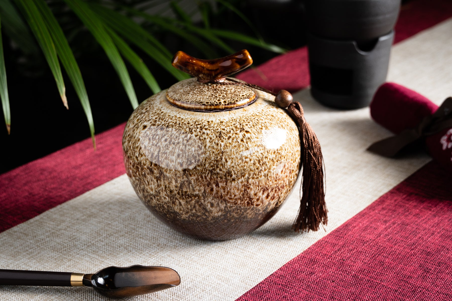 Porcelain Branch Beige Tea Canister (Caddy)