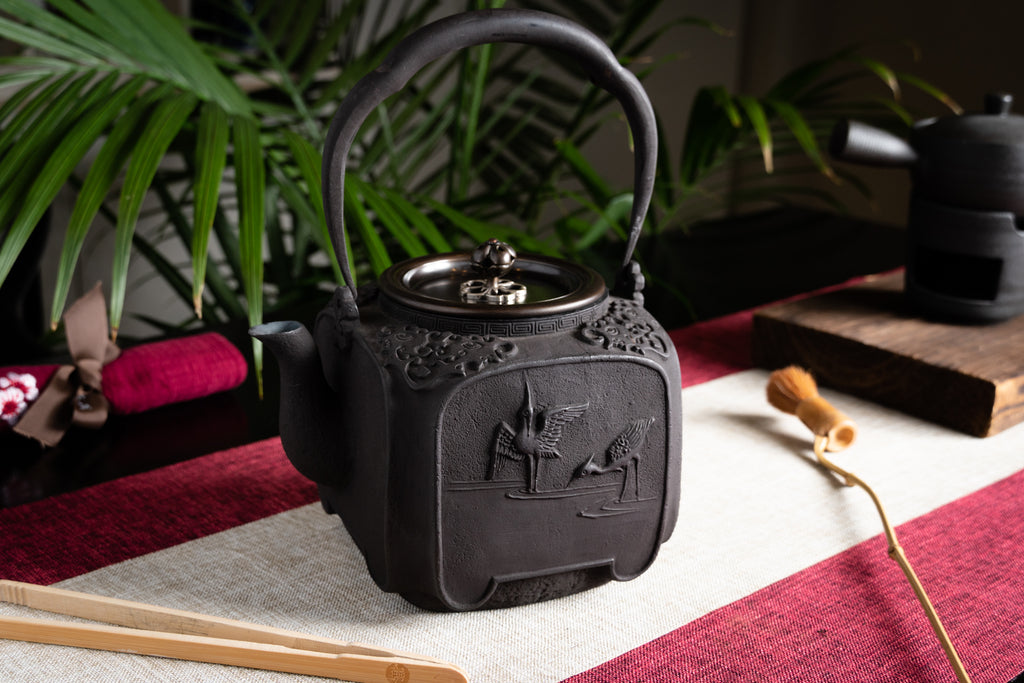 Dragon Cast Iron Teapot With Induction Cooker