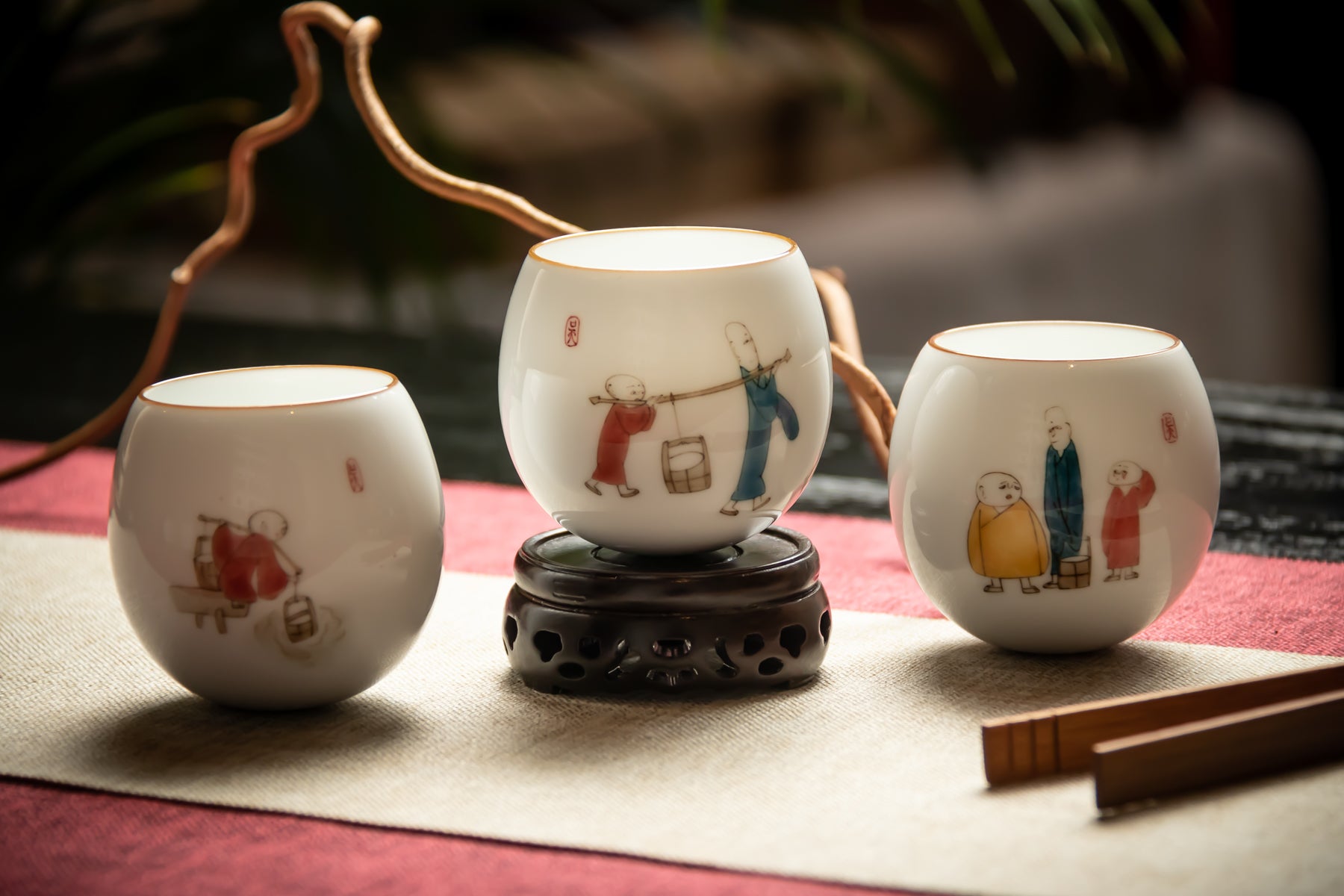 The Story Of The Three Monks Jingdezhen Cups set of 3 三個和尚的故事
