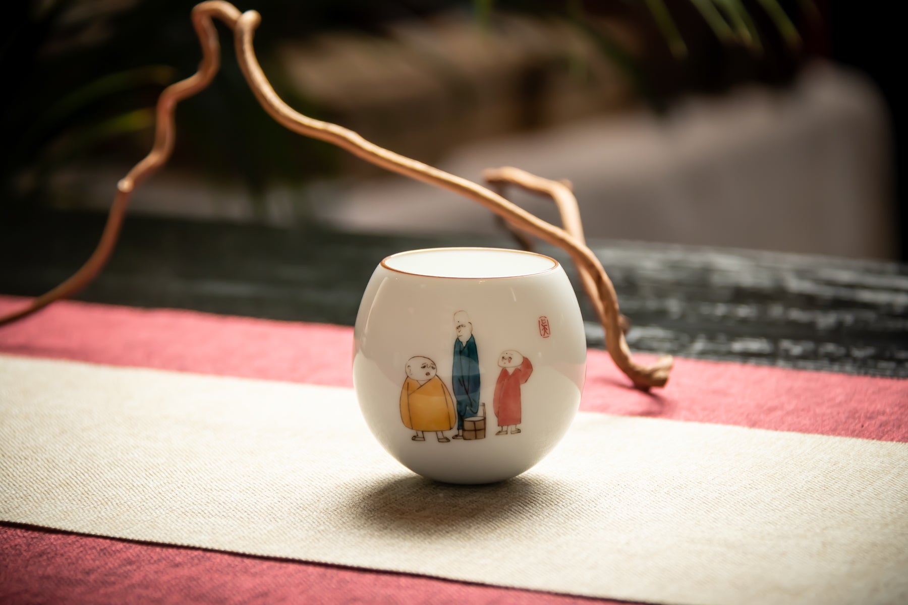 The Story Of The Three Monks Jingdezhen Tumbler Cup 三個和尚的故事