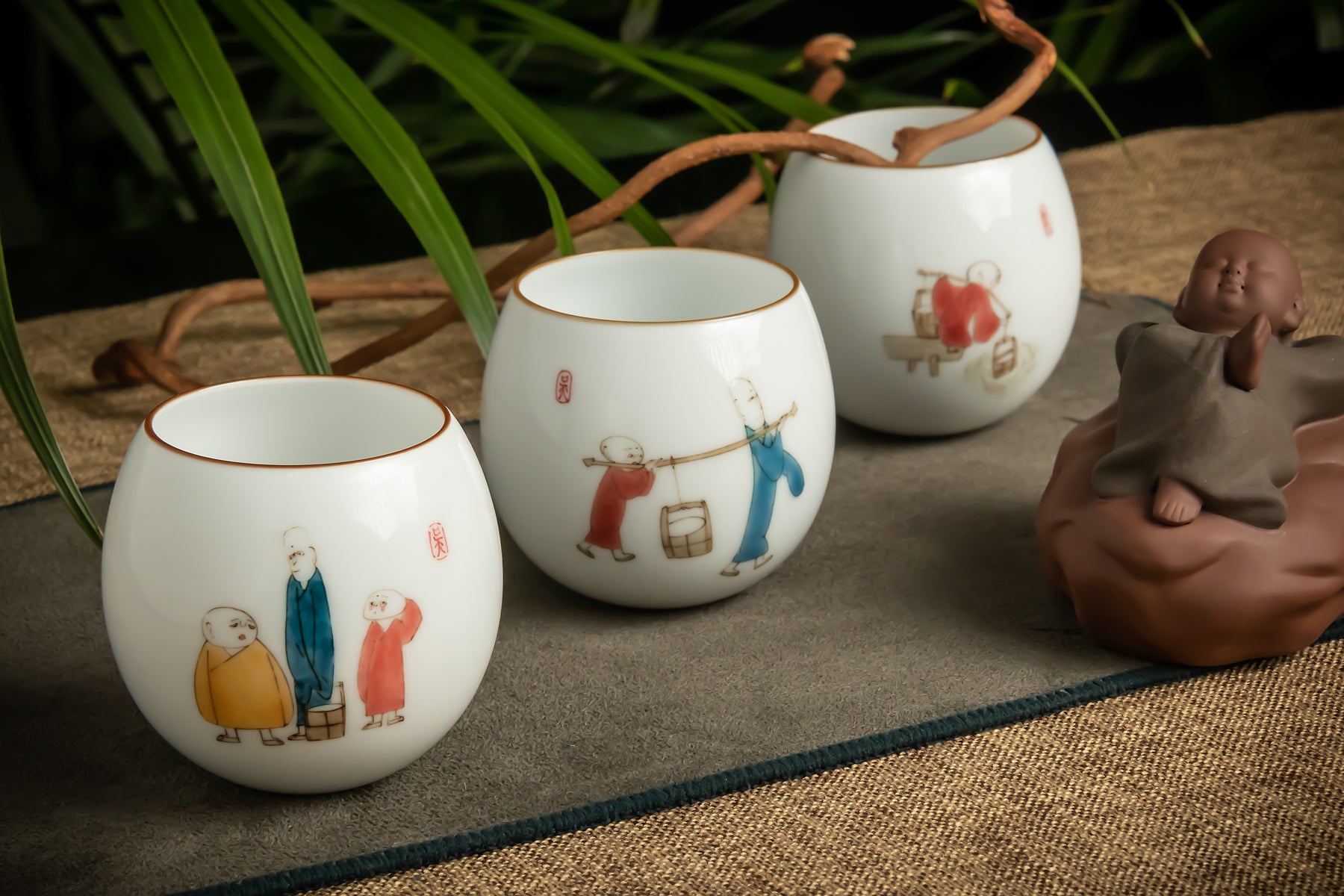 The Story Of The Three Monks Jingdezhen Cups set of 3 三個和尚的故事